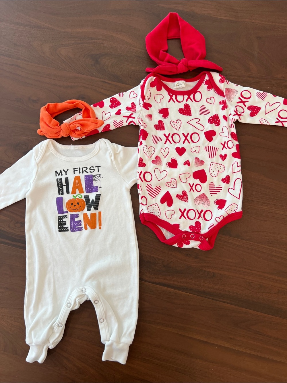 Tesa Babe holiday bundle— Valentine's  Bodysuit and Halloween One Piece, 6-12 mo